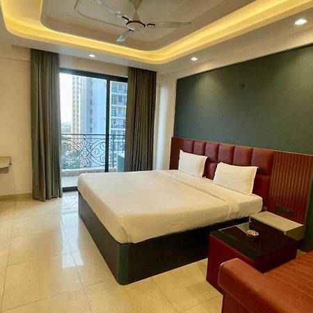 Hotel Maple Tree - Near Ekana Cricket Stadium - Λάκναου Εξωτερικό φωτογραφία