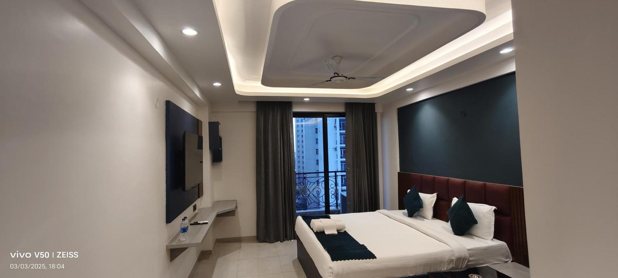 Hotel Maple Tree - Near Ekana Cricket Stadium - Λάκναου Εξωτερικό φωτογραφία