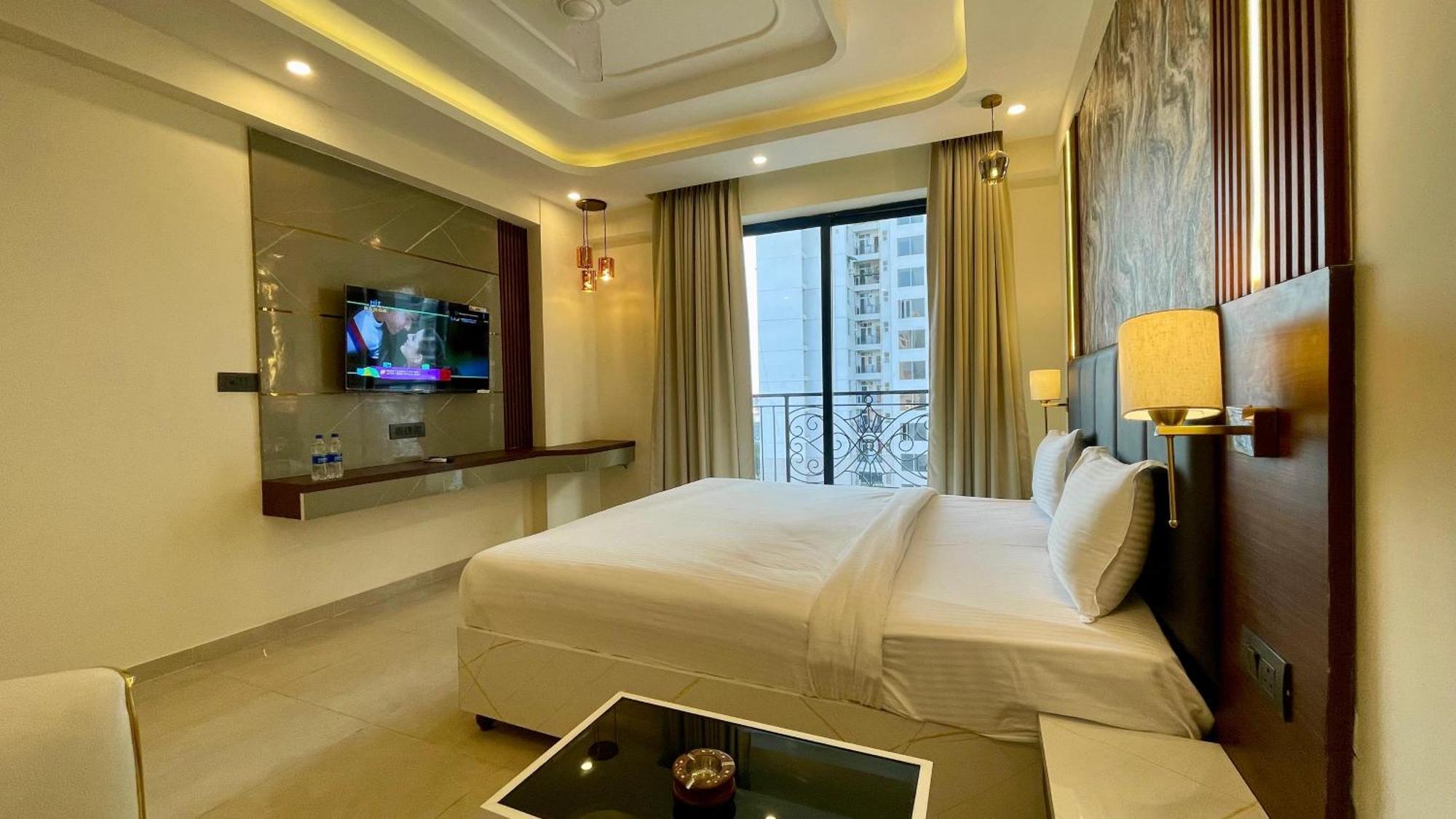 Hotel Maple Tree - Near Ekana Cricket Stadium - Λάκναου Εξωτερικό φωτογραφία